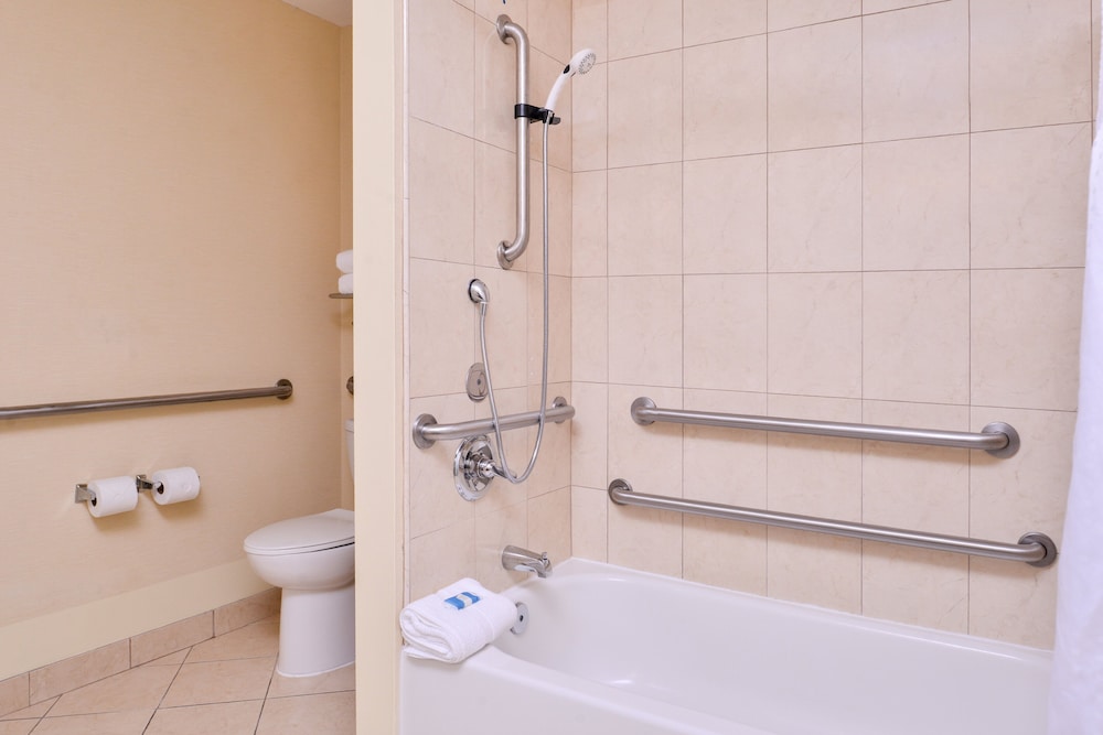 Holiday Inn Express Tampa N I-75 - University Area by IHG — Hotel rooms in Tampa, Florida