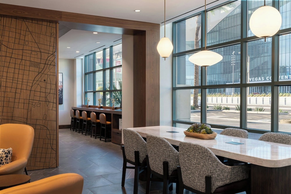 Las Vegas Marriott — Restaurant & bars in Las Vegas, Nevada