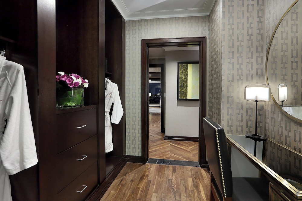 The Liberty, a Marriott Luxury Collection Hotel, Boston — Hotel rooms in Boston, Massachusetts