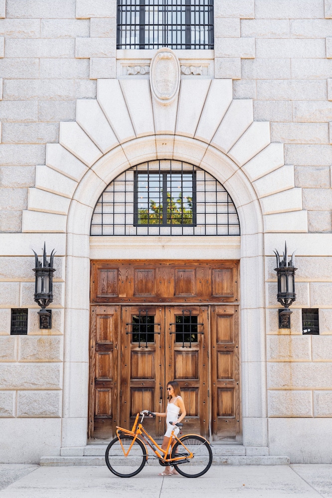 The Liberty, a Marriott Luxury Collection Hotel, Boston — Hotel building in Boston, Massachusetts