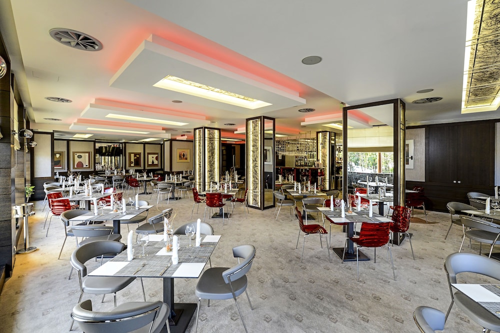 Rosslyn Central Park Hotel — Restaurant & bars in Sofia, Sofia (province)