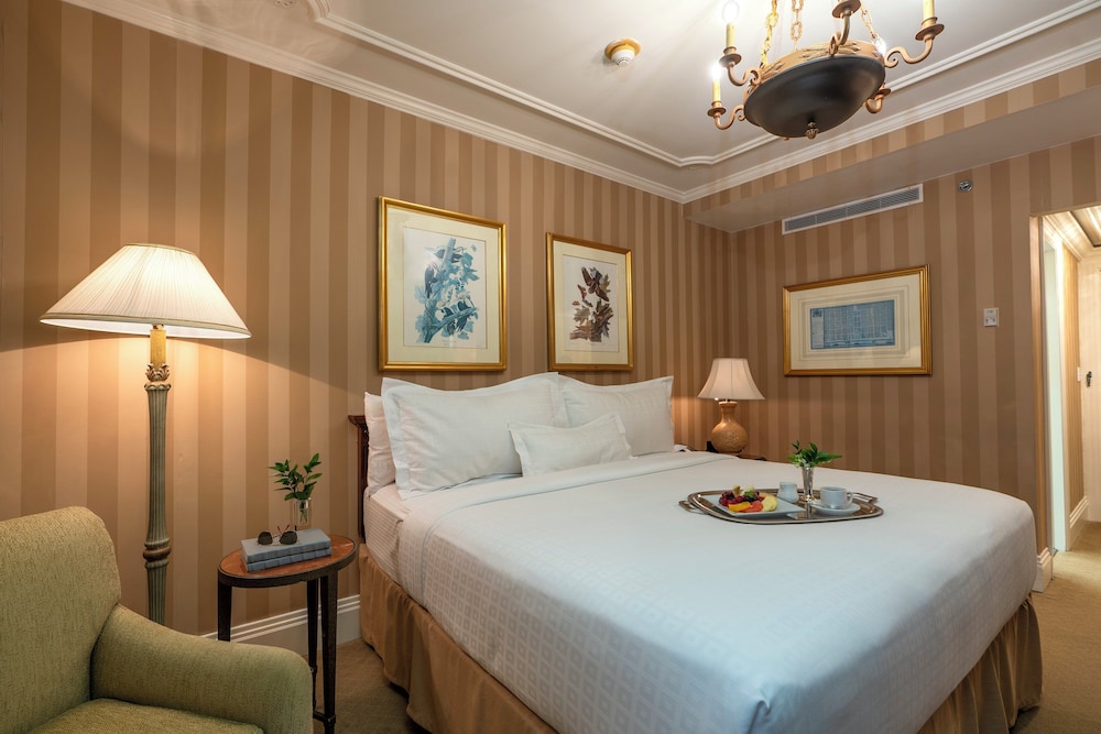 Hotel Monteleone, New Orleans — Hotel rooms in New Orleans, Louisiana