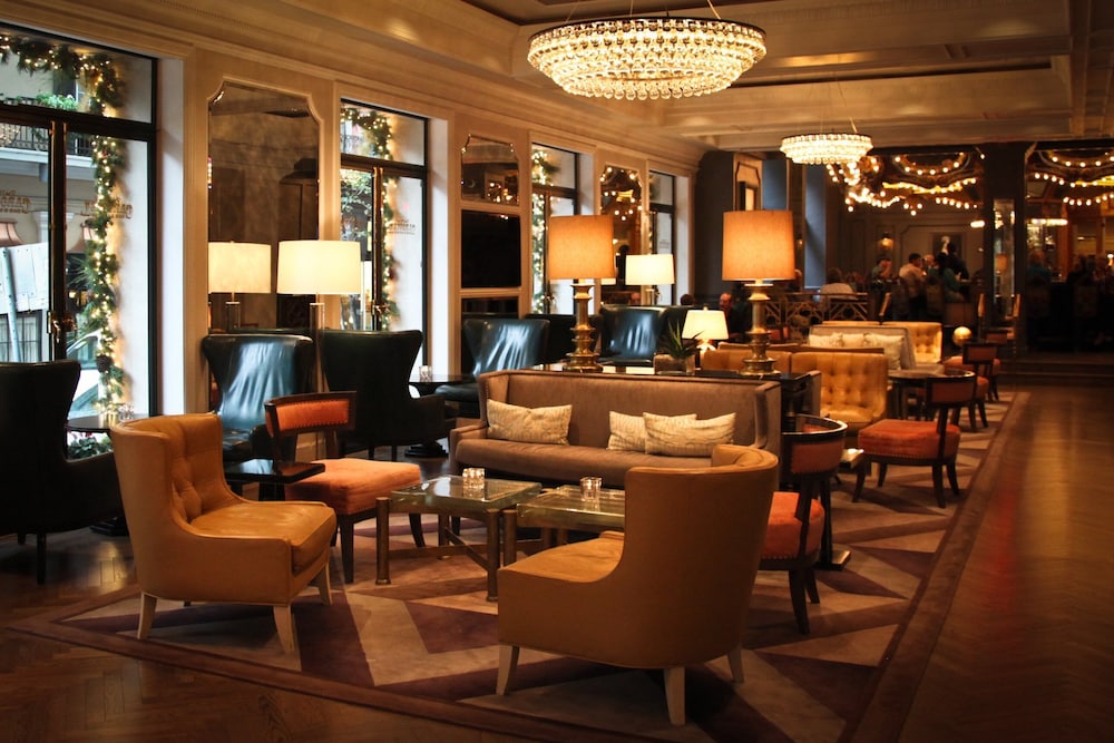 Hotel Monteleone, New Orleans — Restaurant & bars in New Orleans, Louisiana