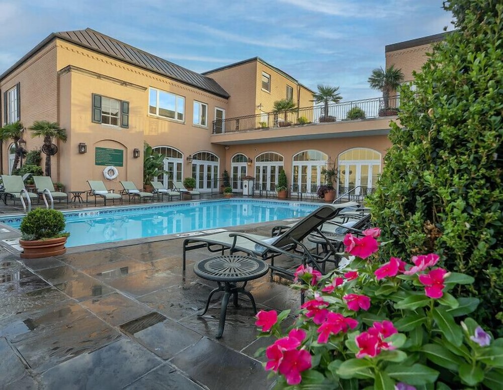 Hotel Monteleone, New Orleans — Swimming pool in New Orleans, Louisiana