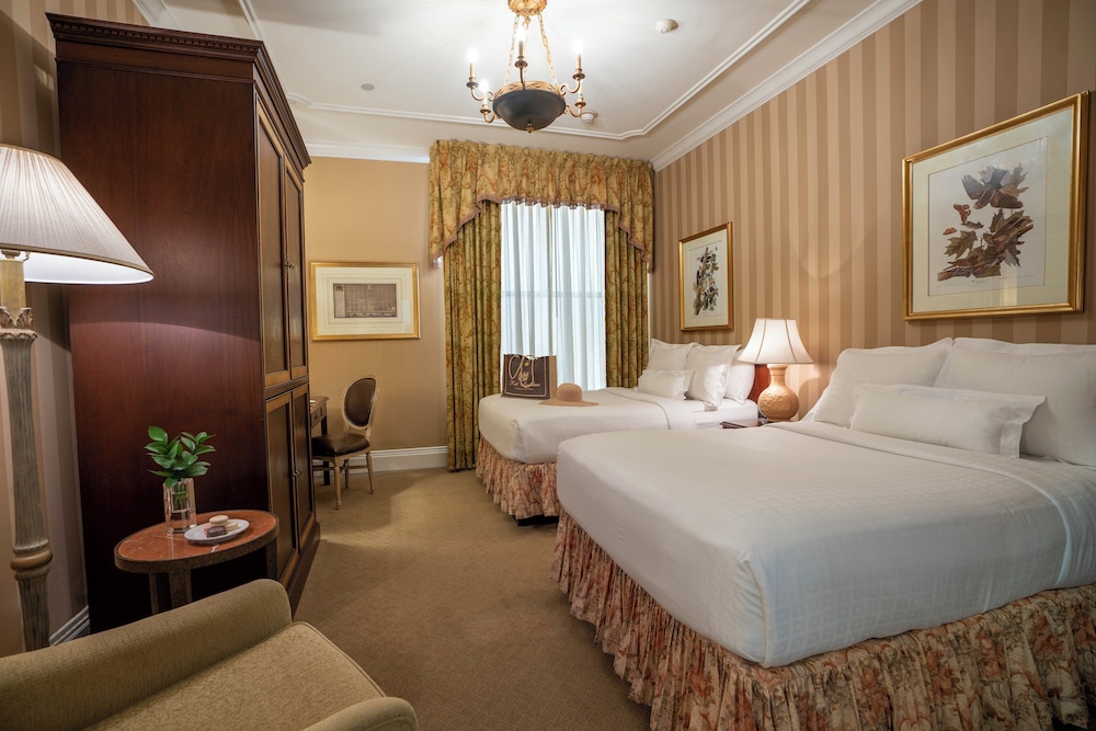 Hotel Monteleone, New Orleans — Hotel rooms in New Orleans, Louisiana