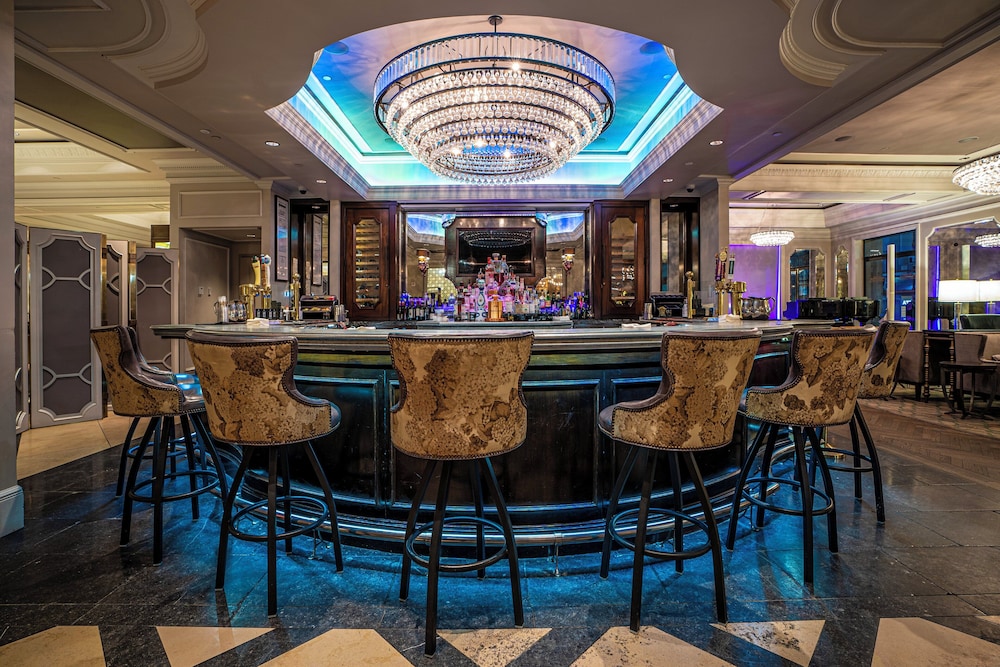 Hotel Monteleone, New Orleans — Restaurant & bars in New Orleans, Louisiana