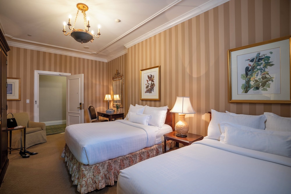 Hotel Monteleone, New Orleans — Hotel rooms in New Orleans, Louisiana