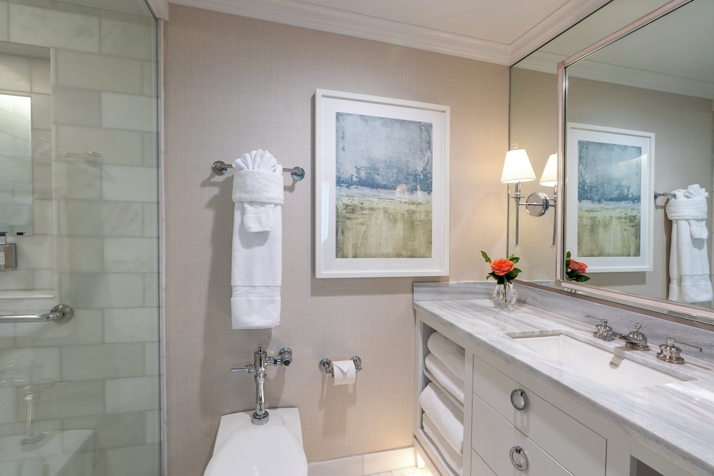Hotel Monteleone, New Orleans — Hotel rooms in New Orleans, Louisiana