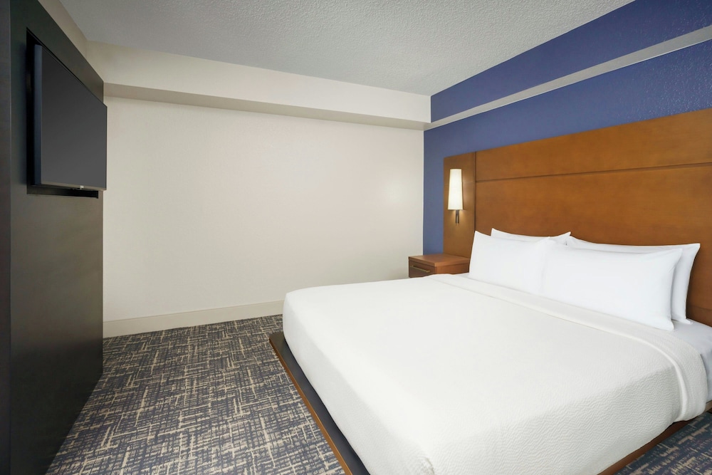 Residence Inn by Marriott Orlando Lake Buena Vista — Hotel rooms in Orlando, Florida