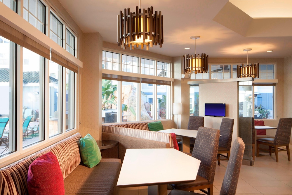 Residence Inn by Marriott Orlando Lake Buena Vista — Restaurant & bars in Orlando, Florida