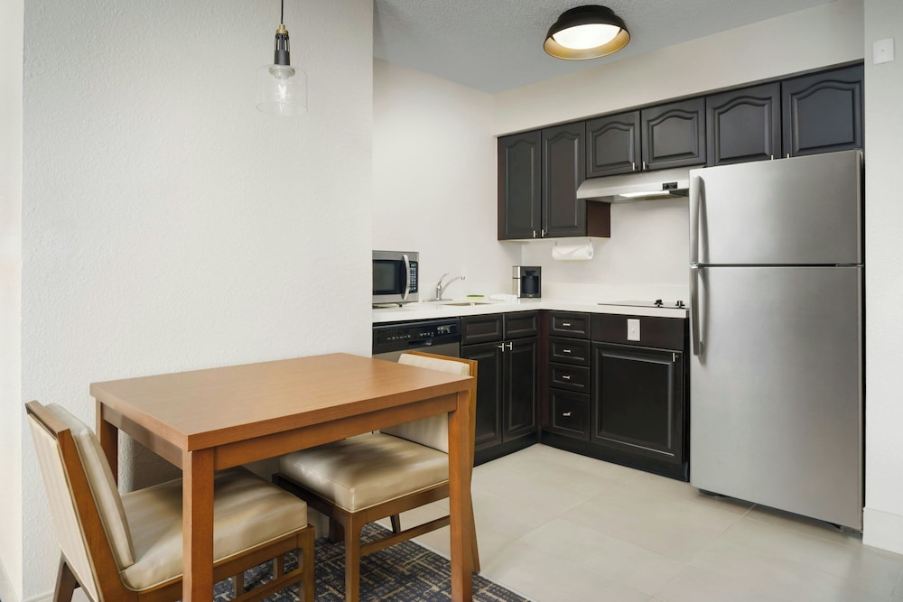 Residence Inn by Marriott Orlando Lake Buena Vista — Hotel rooms in Orlando, Florida