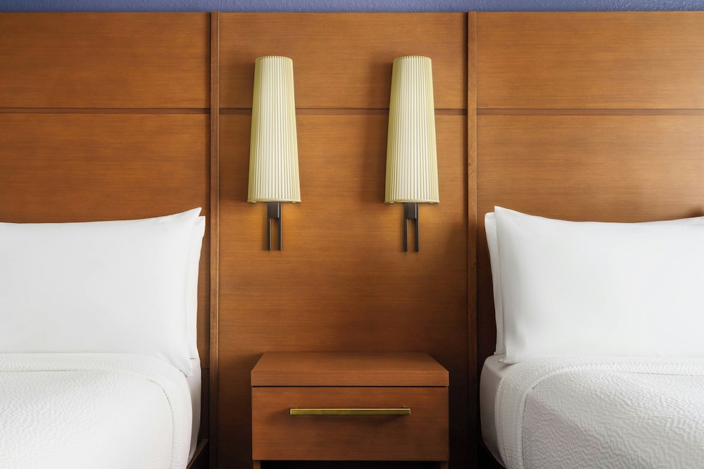 Residence Inn by Marriott Orlando Lake Buena Vista — Hotel rooms in Orlando, Florida