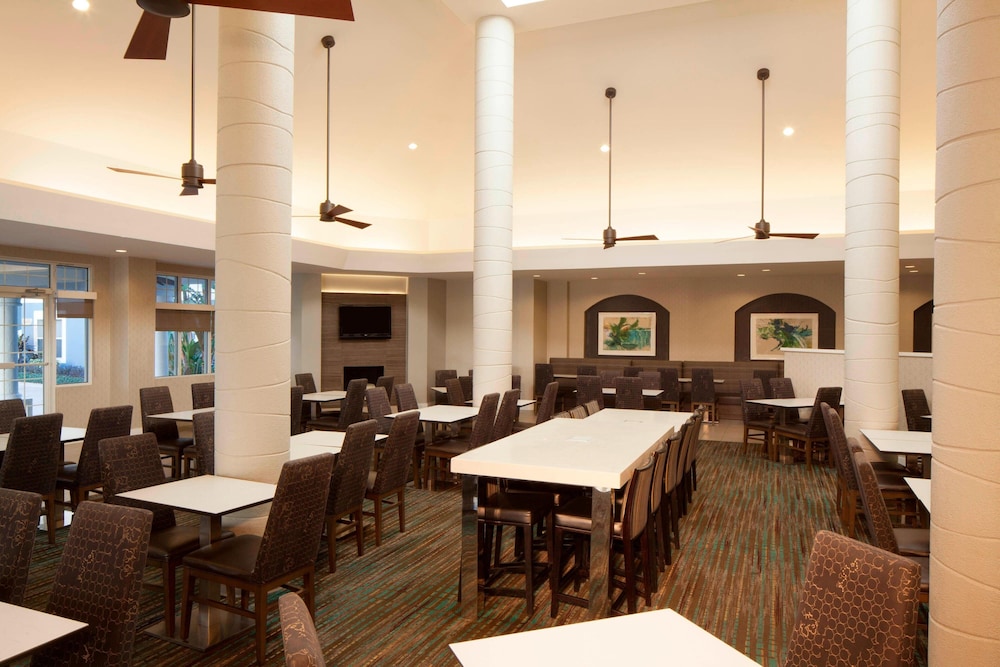 Residence Inn by Marriott Orlando Lake Buena Vista — Restaurant & bars in Orlando, Florida