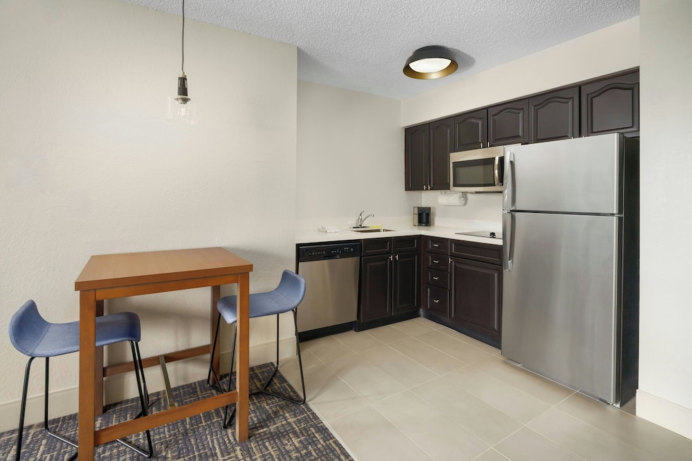 Residence Inn by Marriott Orlando Lake Buena Vista — Hotel rooms in Orlando, Florida