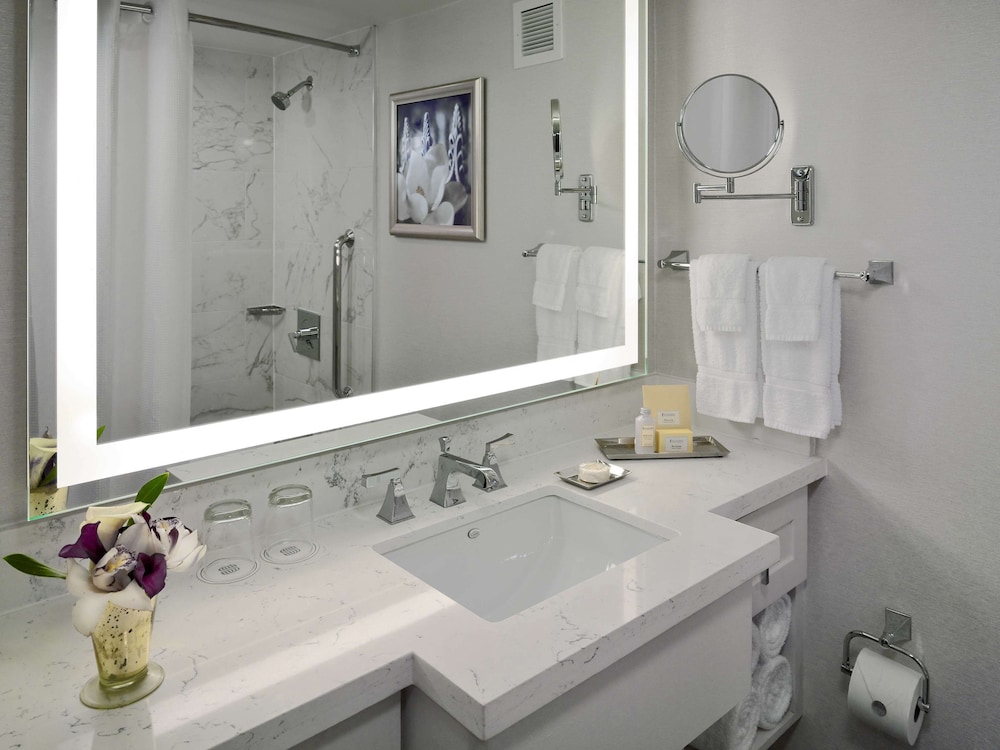 The Royal Sonesta New Orleans — Hotel rooms in New Orleans, Louisiana