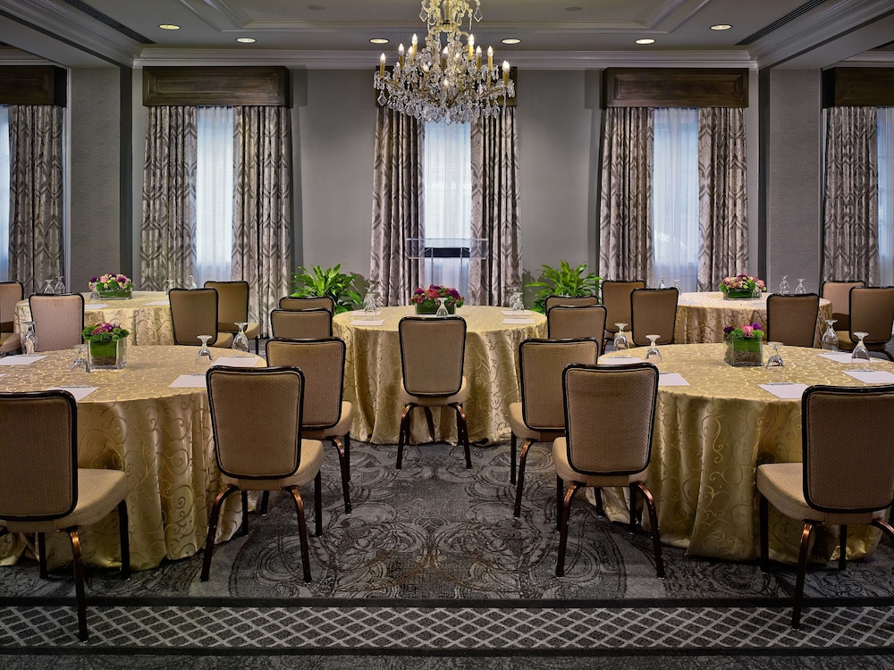 The Royal Sonesta New Orleans — Restaurant & bars in New Orleans, Louisiana