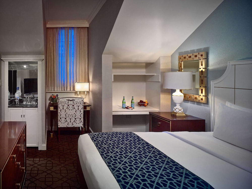 The Royal Sonesta New Orleans — Hotel rooms in New Orleans, Louisiana