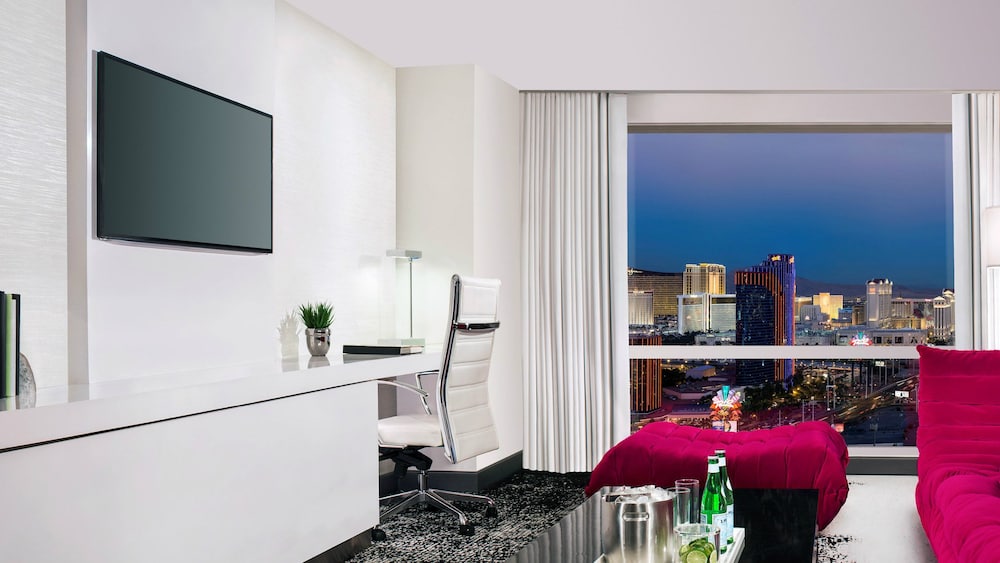 Palms Casino Resort — Hotel rooms in Las Vegas, Nevada