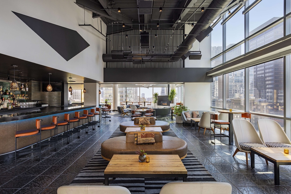 theWit Chicago, a Hilton Hotel — Restaurant & bars in Chicago, Illinois