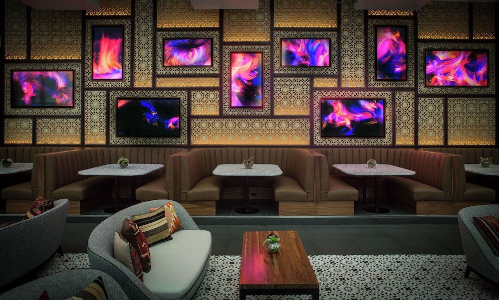 theWit Chicago, a Hilton Hotel — Restaurant & bars in Chicago, Illinois