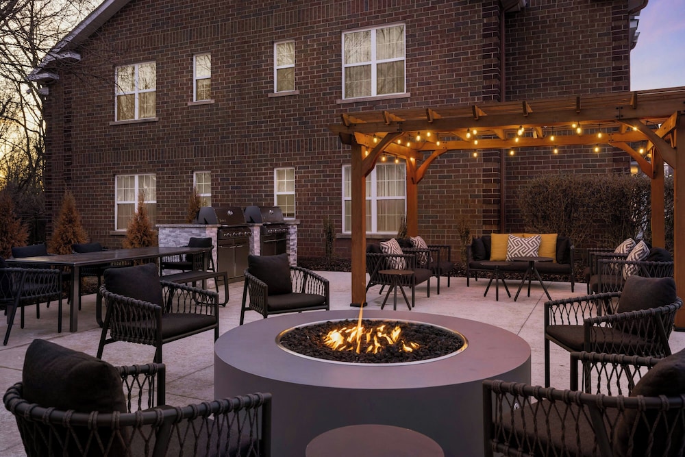 TownePlace Suites by Marriott Detroit Dearborn — Hotel building in Dearborn, Michigan