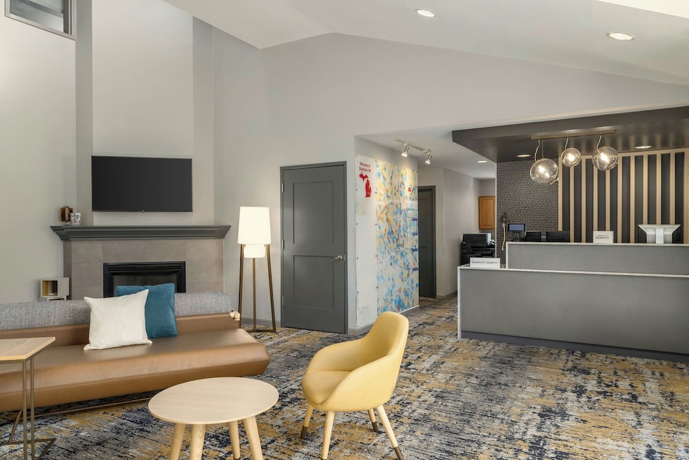TownePlace Suites by Marriott Detroit Dearborn — Hotel building in Dearborn, Michigan