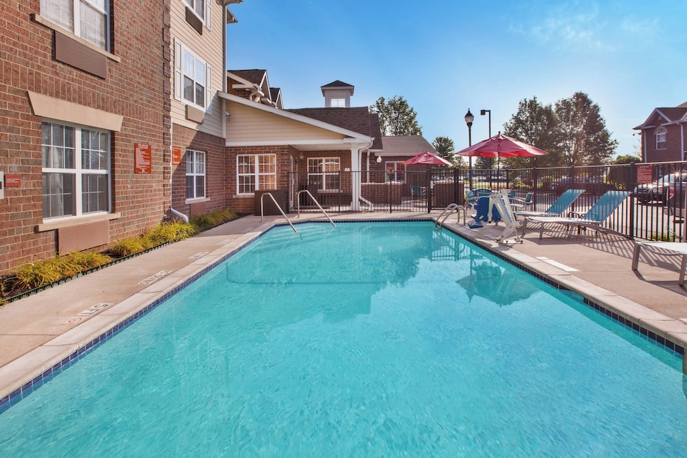 TownePlace Suites by Marriott Detroit Dearborn — Main photo in Dearborn, Michigan