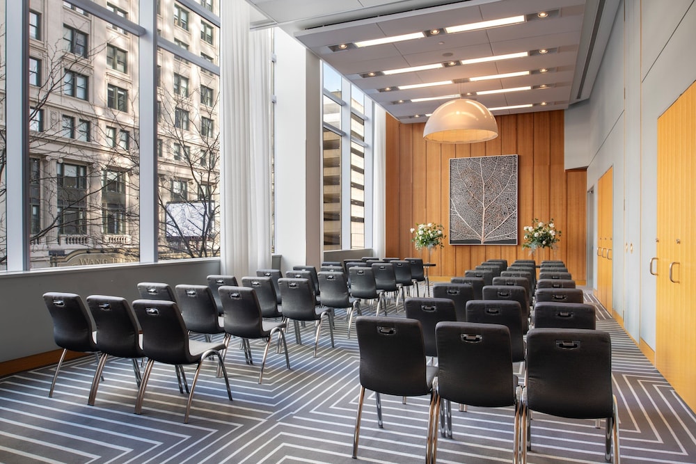 W Boston, a Marriott Hotel — Hotel building in Boston, Massachusetts