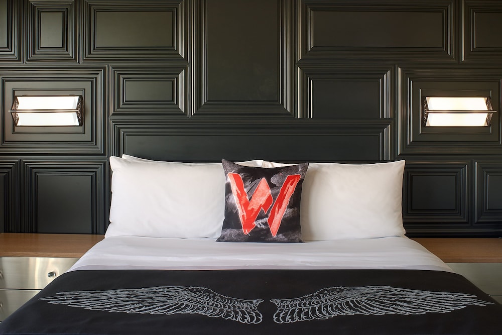 W Boston, a Marriott Hotel — Hotel rooms in Boston, Massachusetts