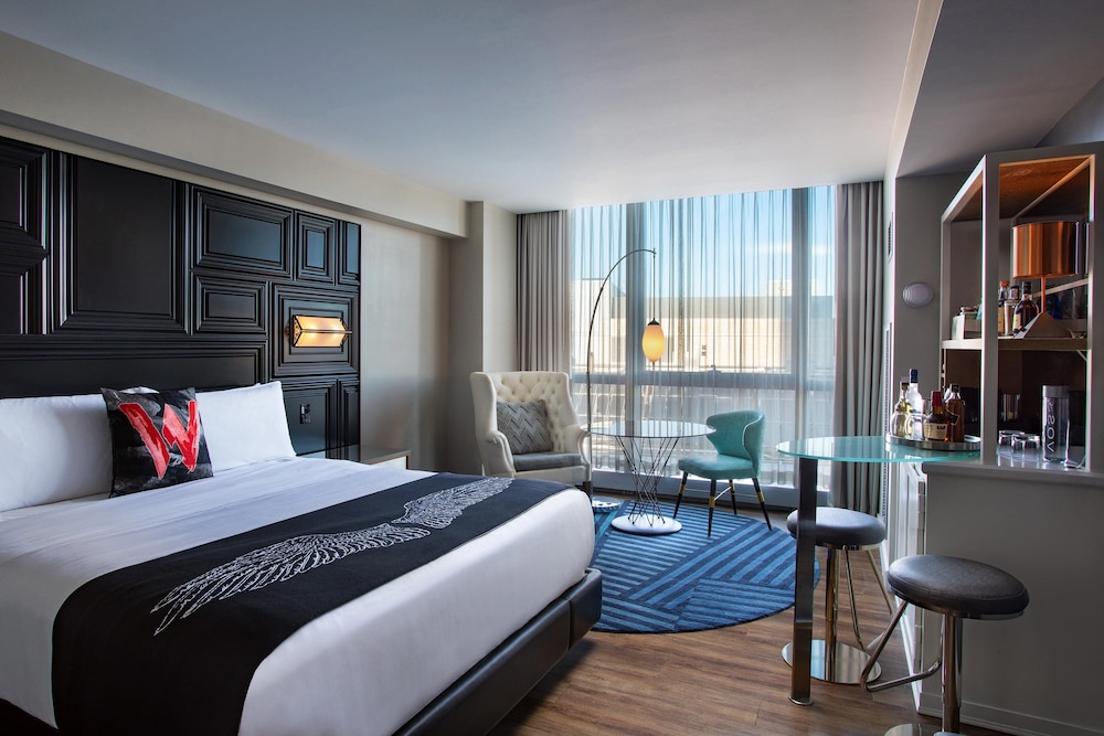 W Boston, a Marriott Hotel — Hotel rooms in Boston, Massachusetts