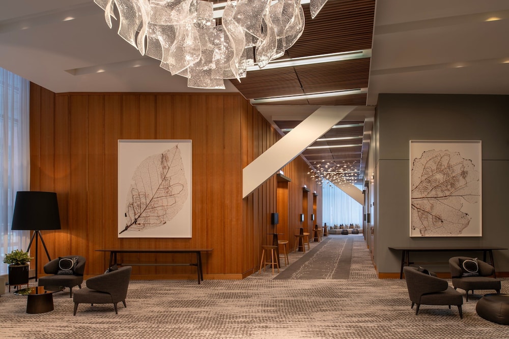 W Boston, a Marriott Hotel — Hotel building in Boston, Massachusetts