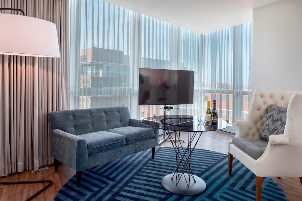 W Boston, a Marriott Hotel — Hotel rooms in Boston, Massachusetts
