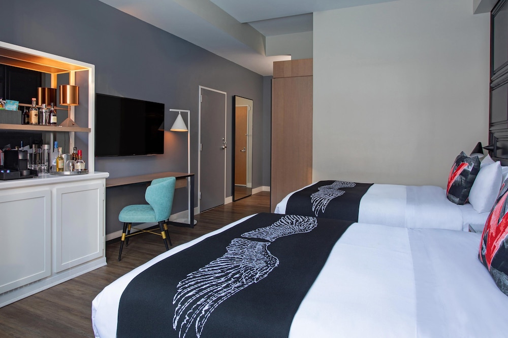 W Boston, a Marriott Hotel — Hotel rooms in Boston, Massachusetts