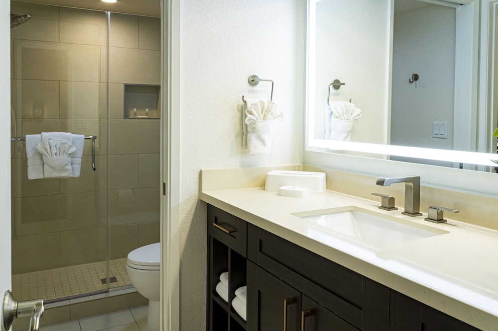 Westgate Flamingo Bay Resort — Hotel rooms in Las Vegas, Nevada