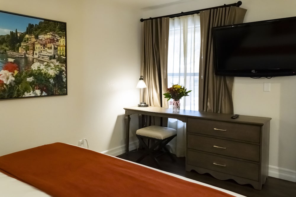 Westgate Flamingo Bay Resort — Hotel rooms in Las Vegas, Nevada