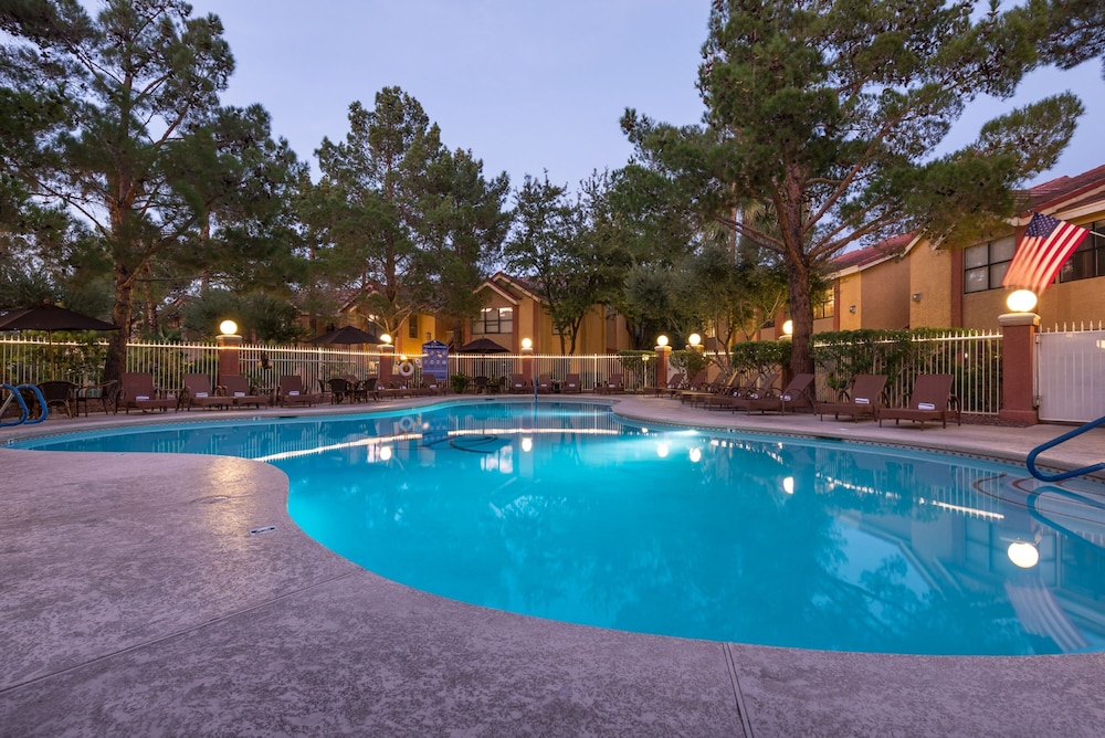 Westgate Flamingo Bay Resort — Swimming pool in Las Vegas, Nevada