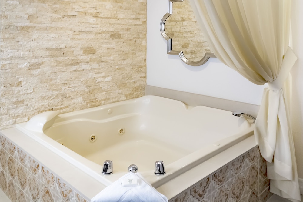 Westgate Flamingo Bay Resort — Hotel rooms in Las Vegas, Nevada