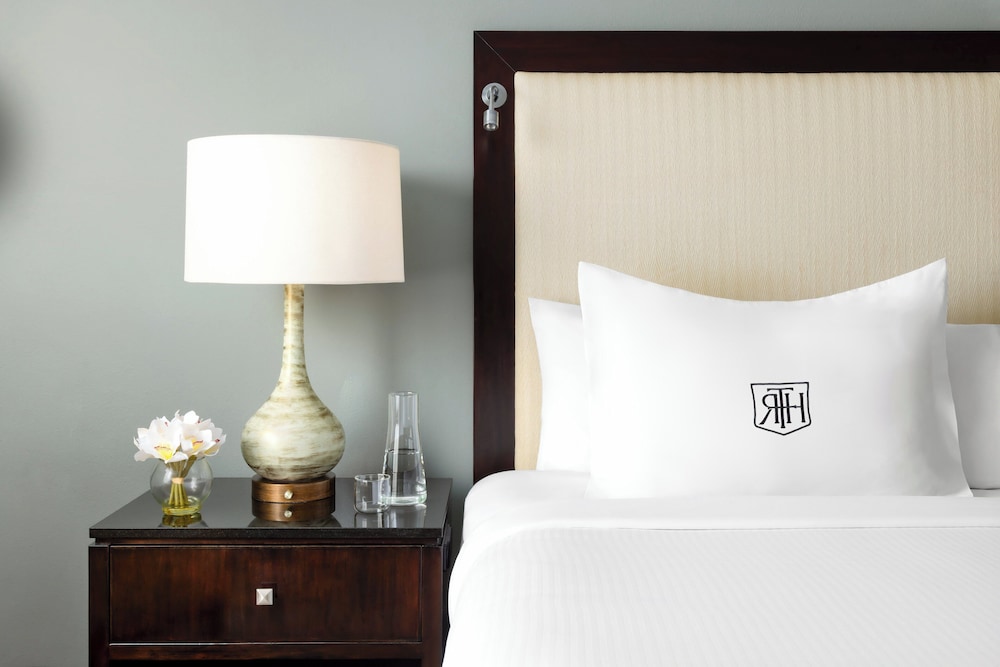 The Riverfront Hotel New Orleans — Hotel rooms in New Orleans, Louisiana
