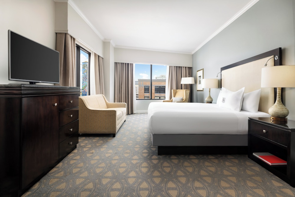 The Riverfront Hotel New Orleans — Hotel rooms in New Orleans, Louisiana