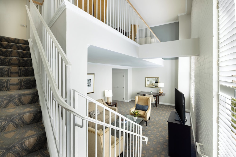 The Riverfront Hotel New Orleans — Hotel rooms in New Orleans, Louisiana