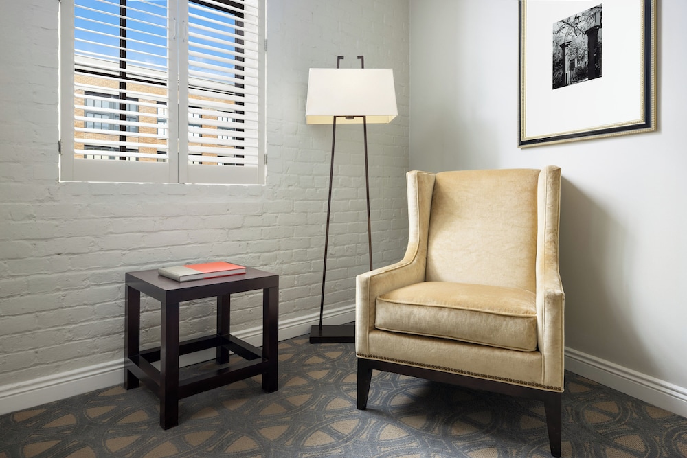 The Riverfront Hotel New Orleans — Hotel rooms in New Orleans, Louisiana