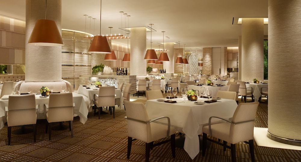 Wynn Las Vegas — Restaurant & bars in Las Vegas, Nevada