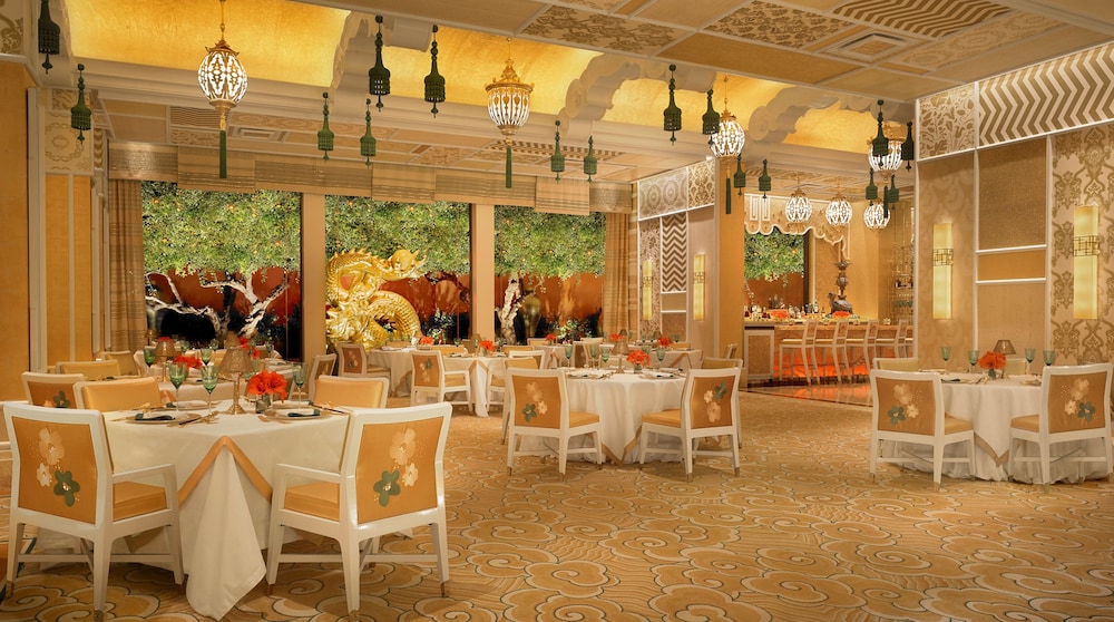 Wynn Las Vegas — Restaurant & bars in Las Vegas, Nevada