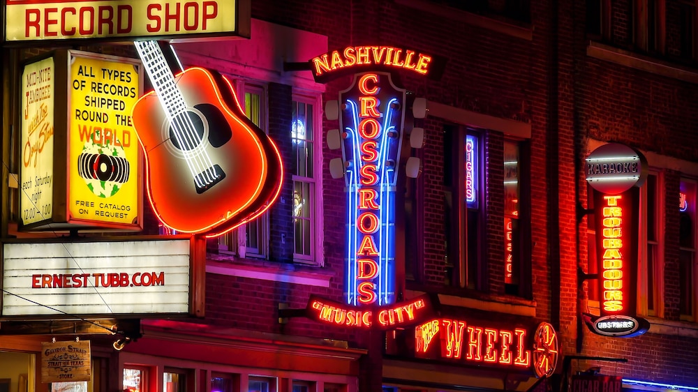 Holiday Inn Express Nashville Downtown - Broadway by IHG — Attractions in the area in Nashville, Tennessee