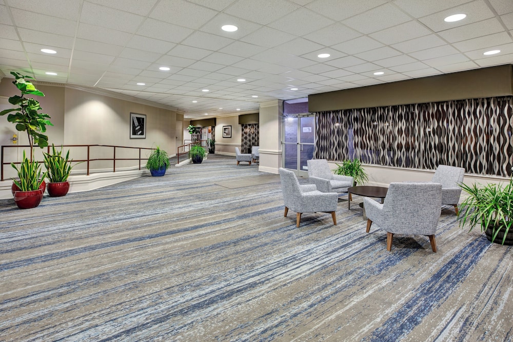 Holiday Inn Express Nashville Downtown - Broadway by IHG — Hotel building in Nashville, Tennessee