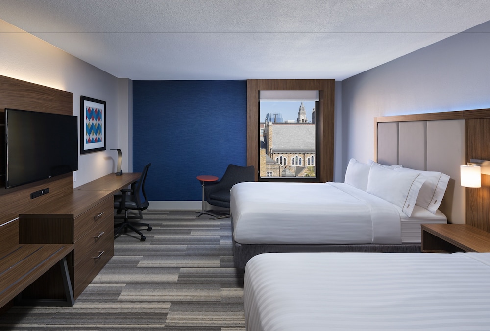 Holiday Inn Express Nashville Downtown - Broadway by IHG — Hotel rooms in Nashville, Tennessee