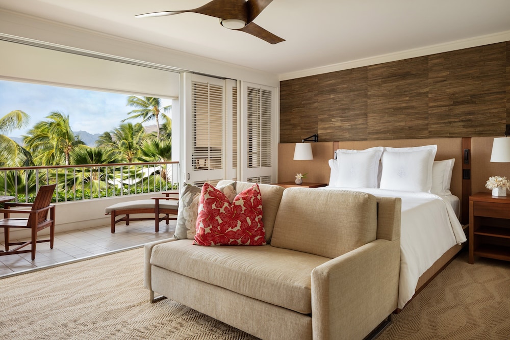 Four Seasons Resort Oahu at Ko Olina — Hotel rooms in Waianae, Hawaii