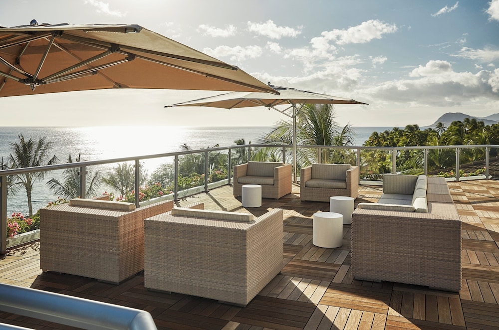 Four Seasons Resort Oahu at Ko Olina — Restaurant & bars in Waianae, Hawaii