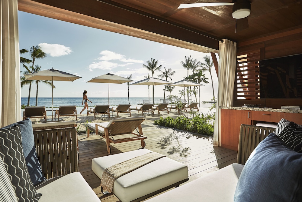 Four Seasons Resort Oahu at Ko Olina — Beach in Waianae, Hawaii