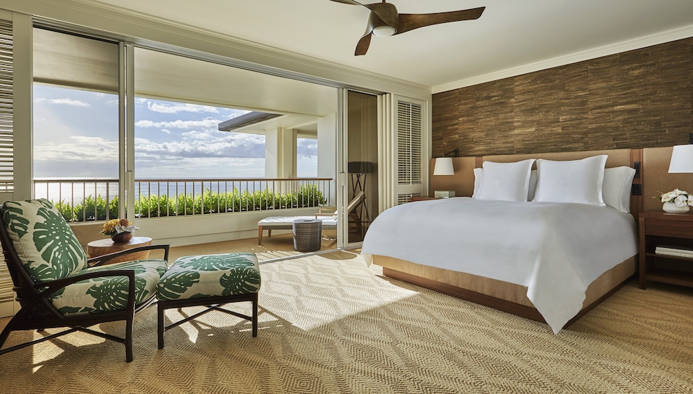 Four Seasons Resort Oahu at Ko Olina — Hotel rooms in Waianae, Hawaii